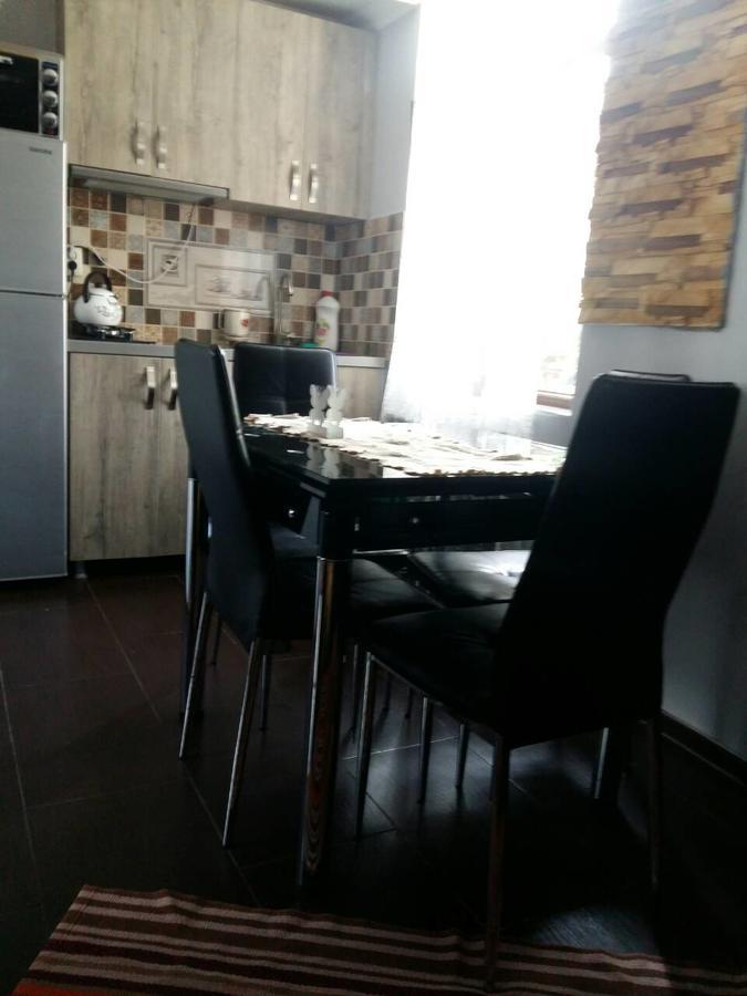 Moduli Villa Batumi Bagian luar foto